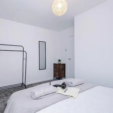 Stylish Mcr 2br Parking Near Etihad & Co-op * Manchester