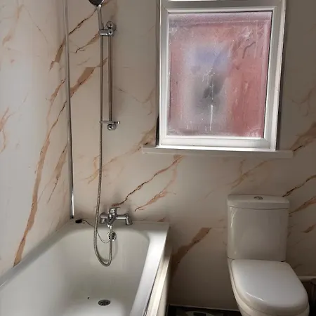 4br - Parking- Sleeps 7 - 2 Baths - Long Дом отдыха
