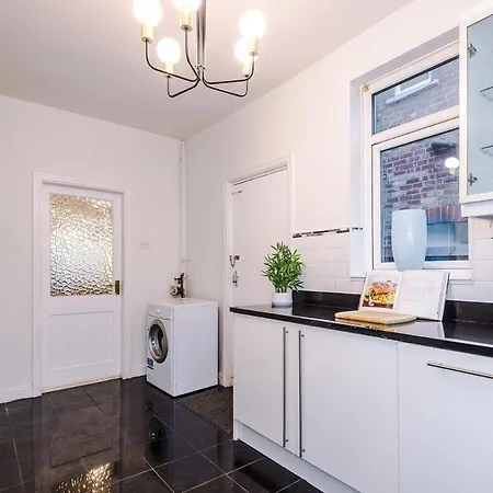 Σπίτι διακοπών Old Trafford Sleeps 6 Wifi Free Parking Μάντσεστερ