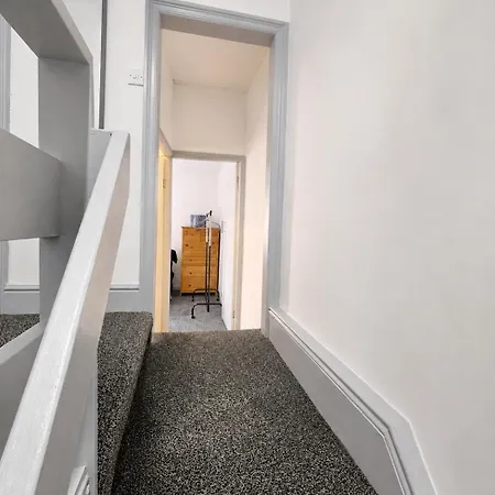 The Hydeaway * Manchester