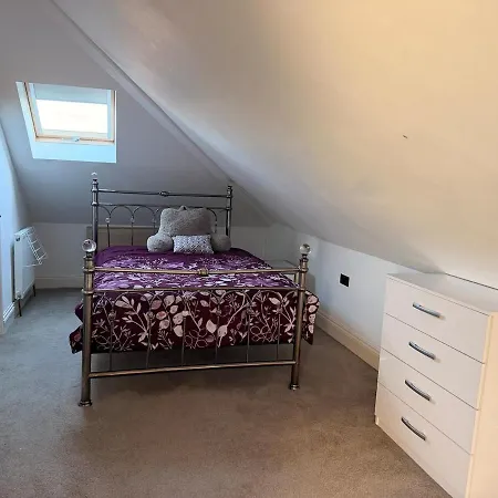4 Bedroom Modern House In Prime Location *
