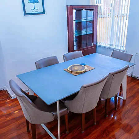 4br - Parking- Sleeps 7 - 2 Baths - Long Дом отдыха *