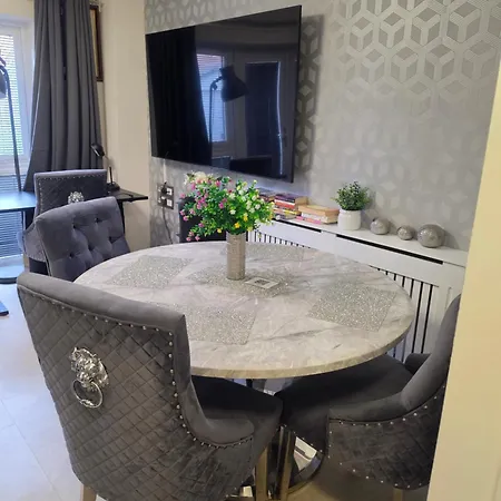 Honey Hearth Homes * Manchester