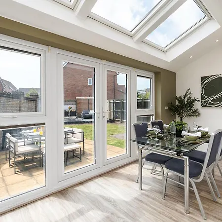 Meadow Park Vila Manchester
