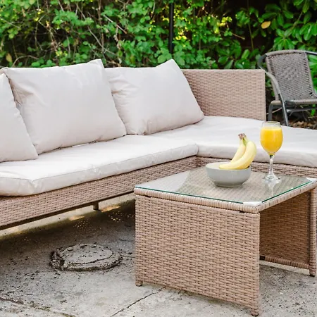 Cosy 2br - Sleeps 6 - Etihad - Free Parking Nyaraló