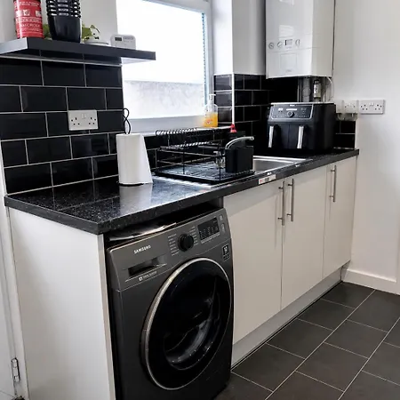 4br - Parking- Sleeps 7 - 2 Baths - Long Дом отдыха *