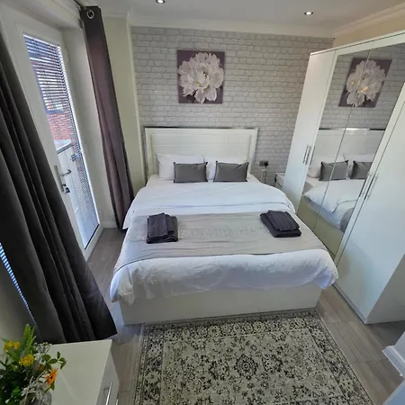 Honey Hearth Homes * Manchester