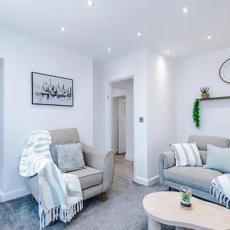 Modern Chorlton | Parking | & Airport Feriehus *