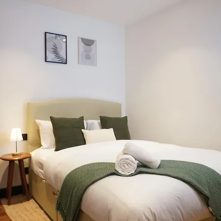 Modern 1-bed With Gym Near Ao Arena & Victoria Station
