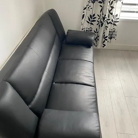 2 Bed Flat In Cheetham Hill, *