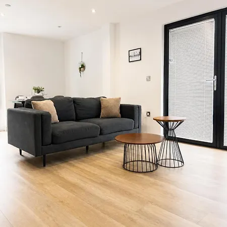 Apartmán Stylish 2 Bed Flat - Near Centre - Balcony Manchester
