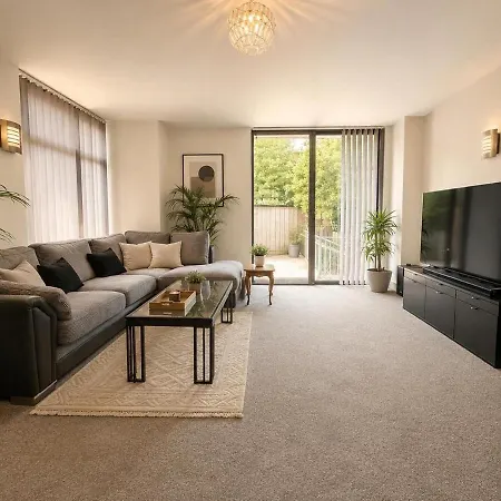 2 Bedroom, 2 Bathroom Flat In The Heart Of Διαμέρισμα Μάντσεστερ