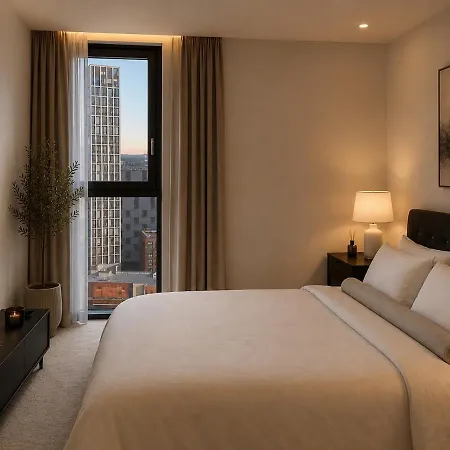 Skyluxe - & Pool Skyline View * 맨체스터