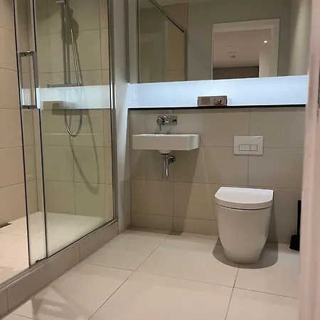 High-end 2-bed Retreat - Ao Arena & Victoria Stn Lägenhet *