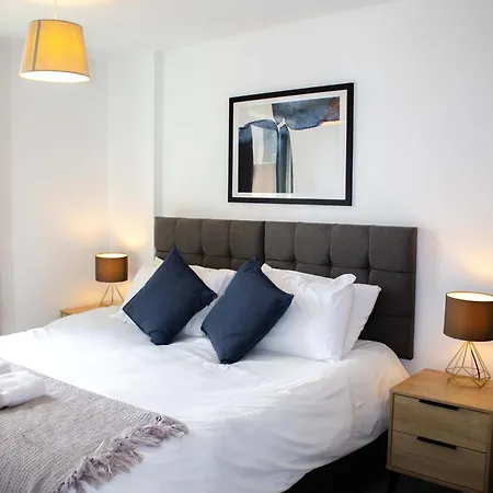 Effortless Stays At Elegant 2Br Escape Near Old Trafford Stadium * Manchester