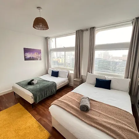 Sleeps 6 With Air Conditioning