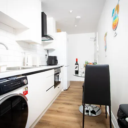 شقة Stylish Newly Refurbished 1br Flat In
