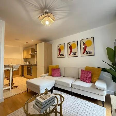 Elite Serviced 2br Balcony Centre Daire *
