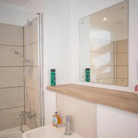 Modern 2br In 맨체스터