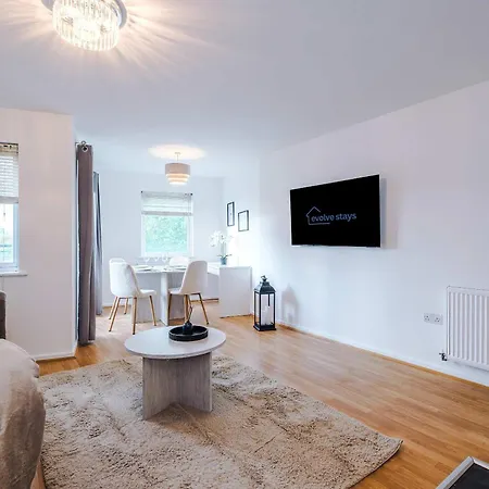 Modern 2br Parking For 2 Walk To Co-op Live Διαμέρισμα *