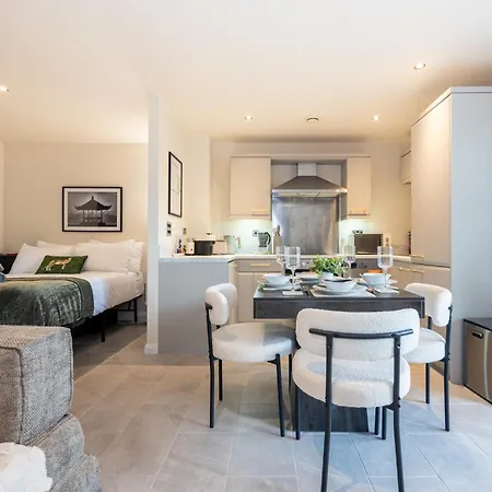 Chic Near Old Trafford & Exchange Quay Tram Manchester
