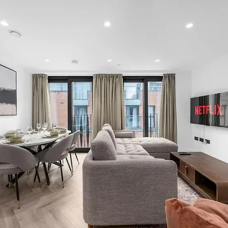 Stunning 2 Bed By Superhost