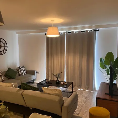 아파트 Stylish-modern 3-bed Townhouse *