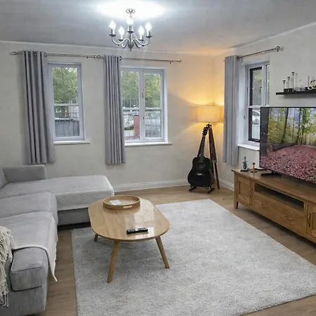 2 Bedroom Flat