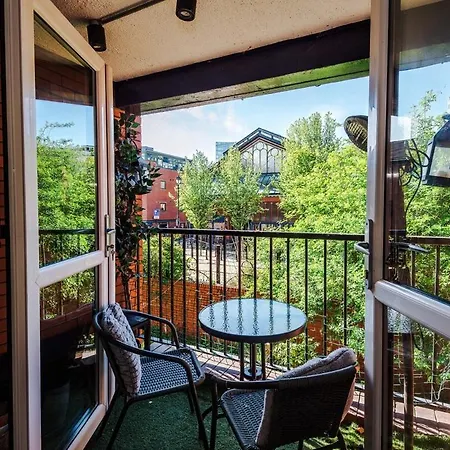 Daire Chic 3br Escape Balcony M4 Heart *