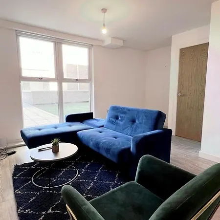 Daire Luxury 2 Bed Duplex In Town Centre *