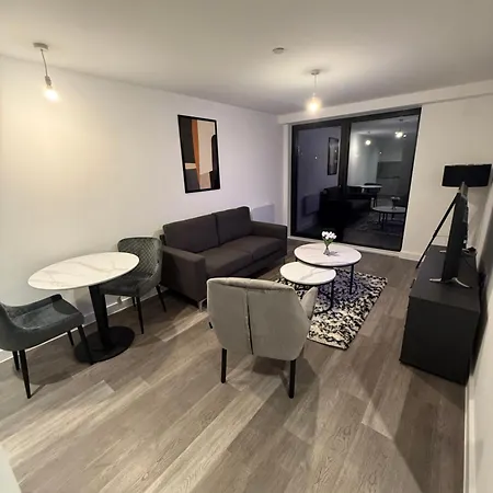 J&e Modern