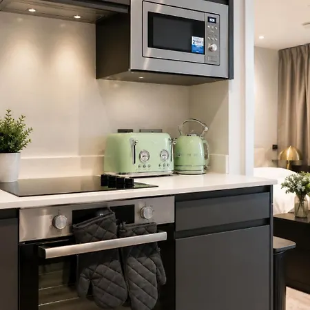 Апартаменты Greengate Homes *
