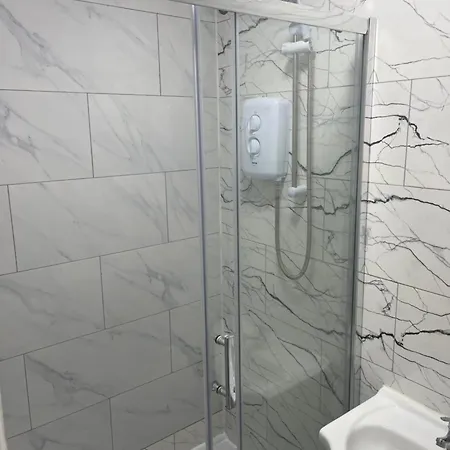 Daddy Flat A - Near Longsight Market And Stockport Road Daire