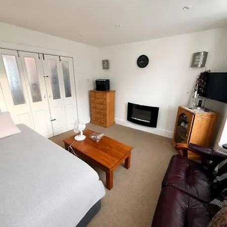 Apartmán Ground Floor 1 Bed Flat Free Parking Near Tram *
