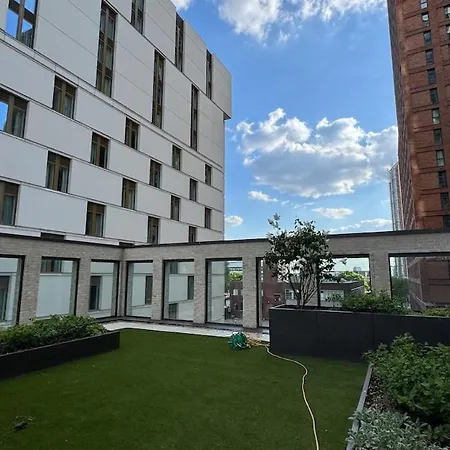 Cozy 2br In Mcr Διαμέρισμα