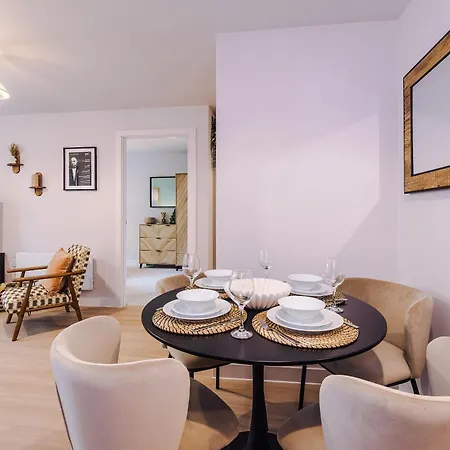 2br In - Free Parking Appartement *