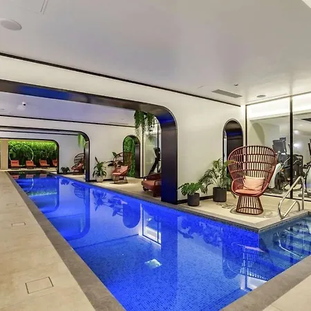 Skyluxe - & Pool Skyline View * Manchester