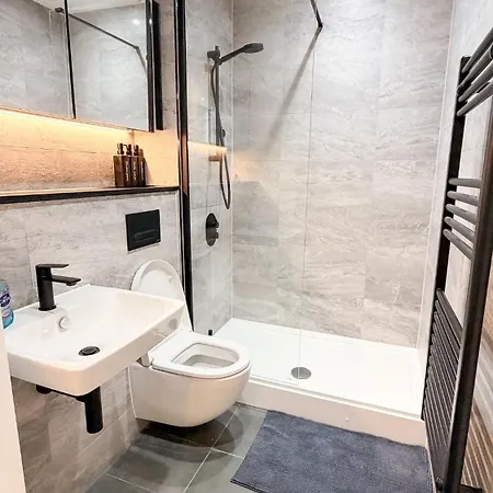 公寓 Stylish New 2br 5min Ao Arena Free Parking *