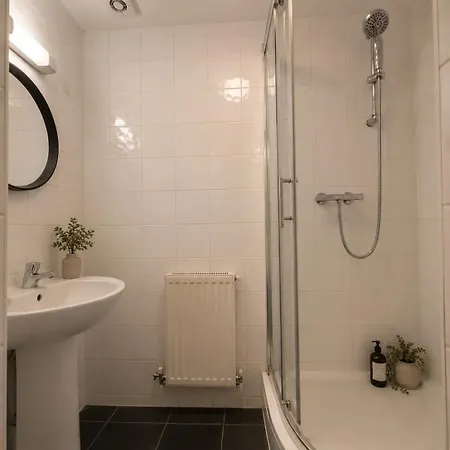Cozy Living With Garden Διαμέρισμα *