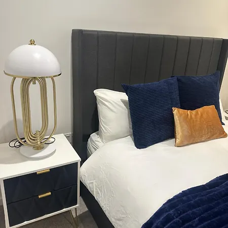 Luxury 2 Bedroom In Mcr- En-suite- Parking- Terrace- Gym * Μάντσεστερ