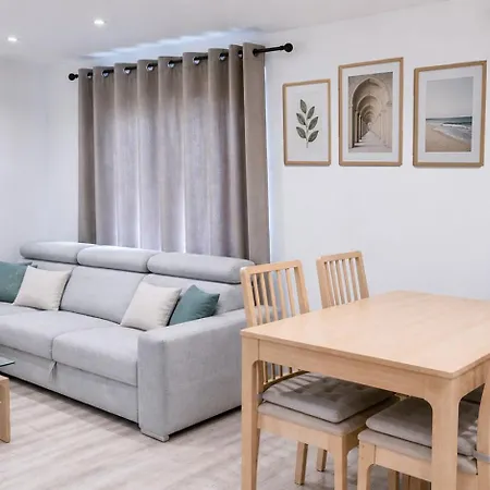Bright Luxury Modern 3 Bed, 2 Bedroom - Secure Parking - Close To Centre And Old Trafford Διαμέρισμα
