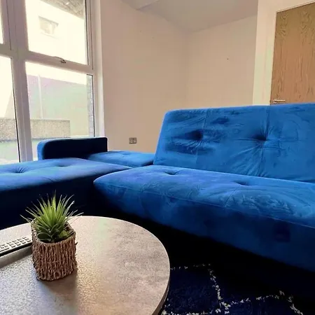 Luxury 2 Bed Duplex In Town Centre Daire *