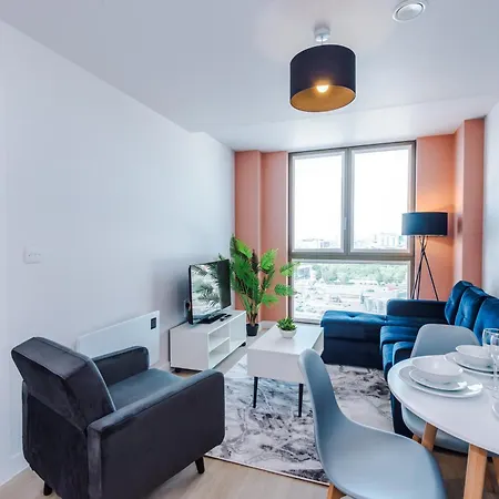 1bdr Open Plan With Full Kitchen Manchester