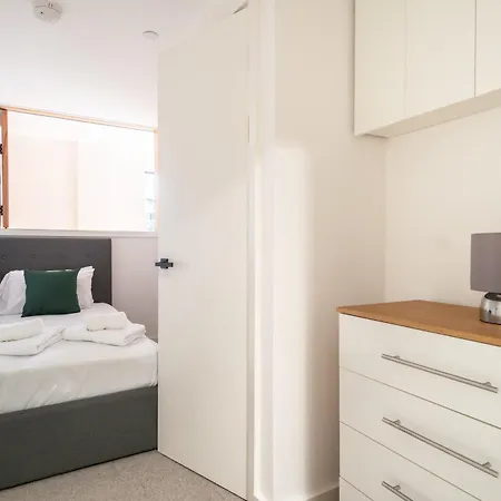 Lovely 2bed W Balcony Διαμέρισμα Μάντσεστερ