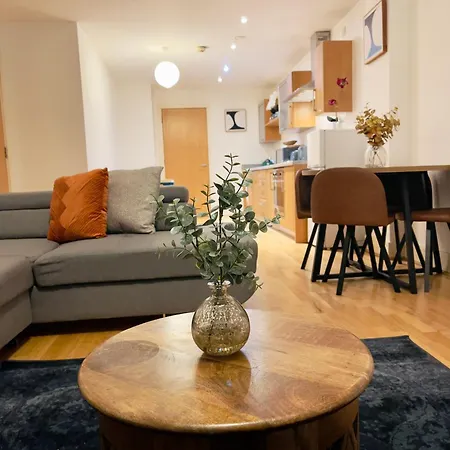 Bright Cozy Walk To Deansgate By Cozystays Manchester