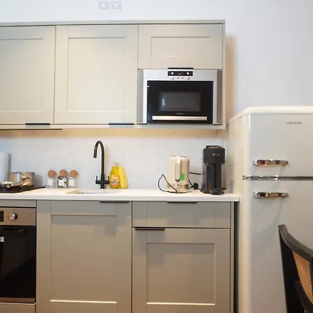 Daire Modern 1-bed With Gym Near Ao Arena & Victoria Station