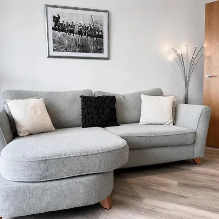 4th Floor Flat With Balcony - Pass The Keys מנצ'סטר