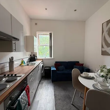 Daire Casa Cove 2br W Parking - 5 Min To Hospital Manchester
