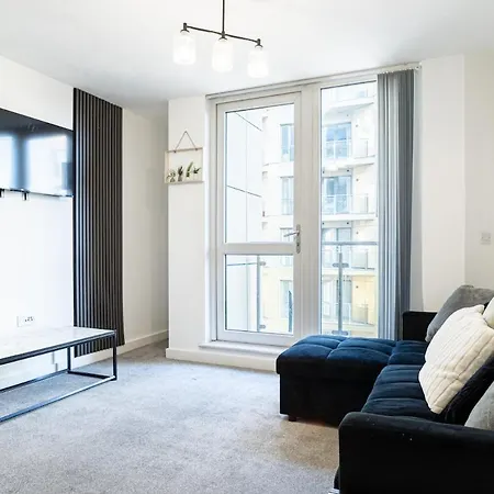Daire Manchester, Comfy Riverside, Balcony, Salford *