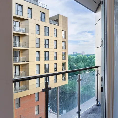 Manchester, Comfy Riverside, Balcony, Salford * Manchester